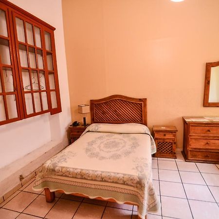 גואדלחארה Hotel Posada San Pablo מראה חיצוני תמונה