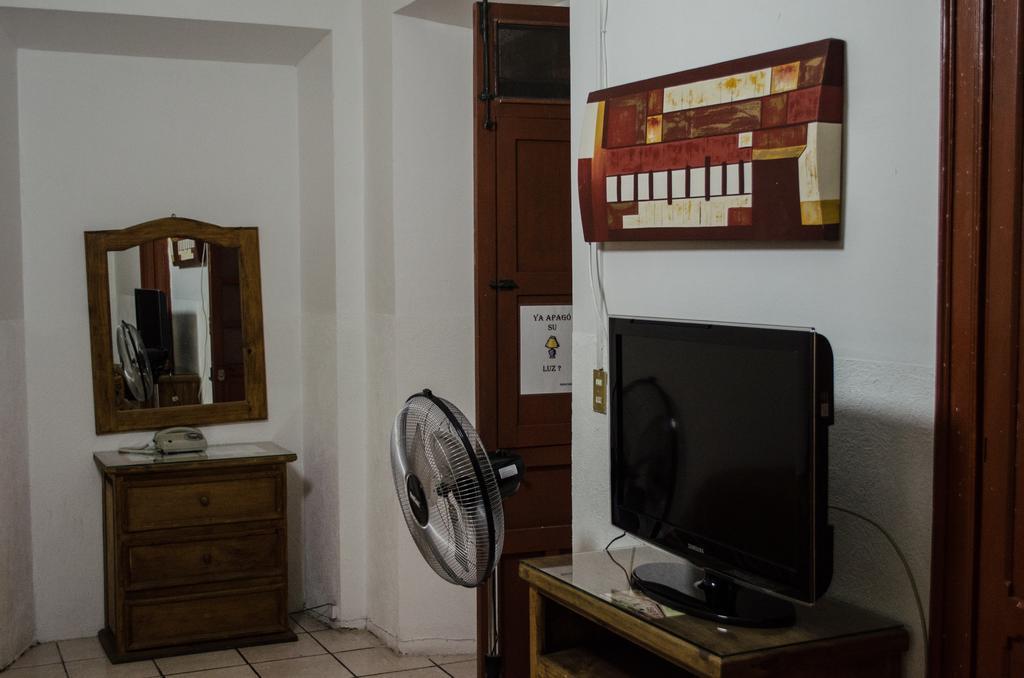 גואדלחארה Hotel Posada San Pablo מראה חיצוני תמונה