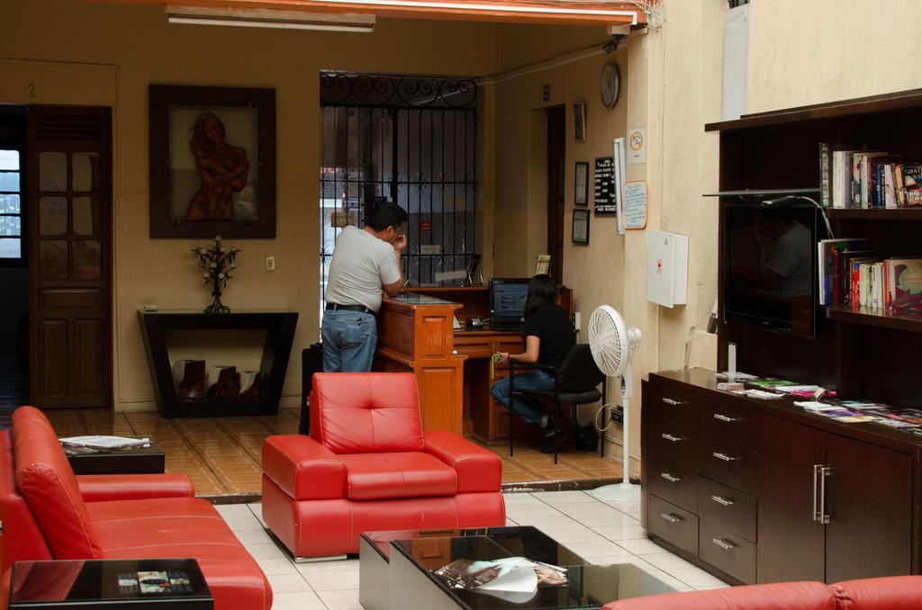 גואדלחארה Hotel Posada San Pablo מראה חיצוני תמונה